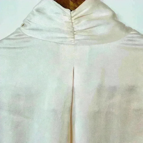 Travilla VTG William Travilla Vintage Cream Silk Blouse - Picture 8 of 8